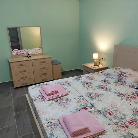 Apartment Ledi *